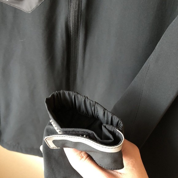 Zero Restriction Windbreaker Tech Golf Jacket Black Gray Men’s Size Medium EUC - Picture 3 of 7